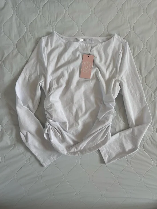 Zara Kids Yellow & White Short Sleeve Tees with Cream Heart Applique - Picture 8 of 11